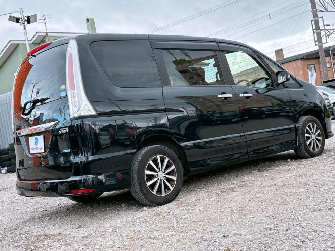 セレナ2.0ハイウェイスター 4WD　ローンが不安な方＜優遇ローン＞1年保証　寒冷地仕様　両側パワースライド 