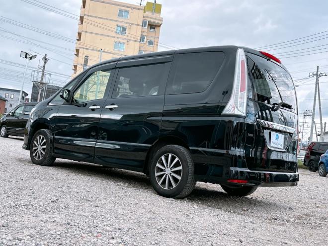 セレナ2.0ハイウェイスター 4WD　ローンが不安な方＜優遇ローン＞1年保証　寒冷地仕様　両側パワースライド 