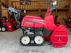 除雪機　ホンダ　HSS1170i！ハイブリッド！美品！
