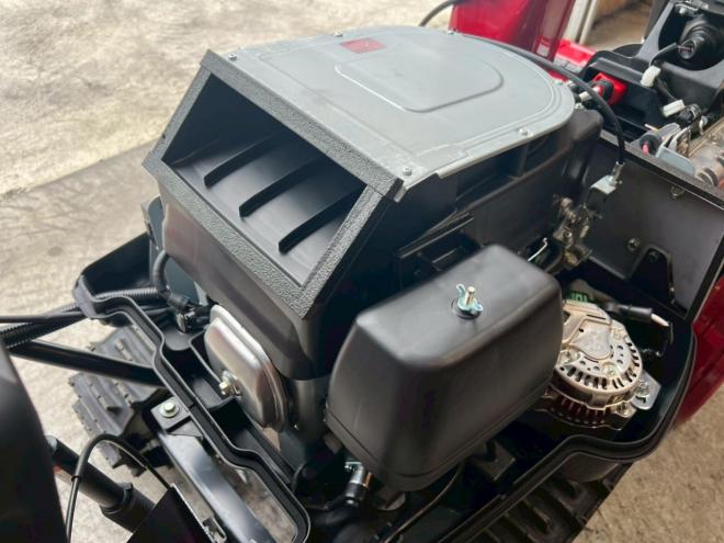 除雪機ホンダ　HSS1170i！ハイブリッド！美品！