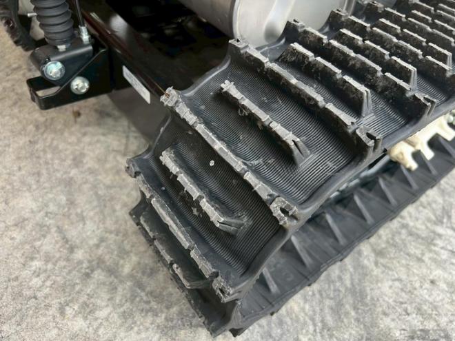 除雪機ホンダ　HSS1170i！ハイブリッド！美品！