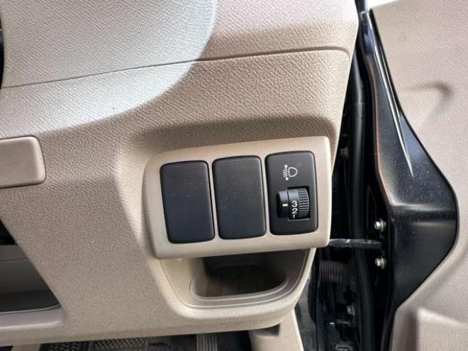 ライフG 4WD　SDナビ　ワンセグ　バックモニター　スチールホイール夏　スチールホイール冬 660
