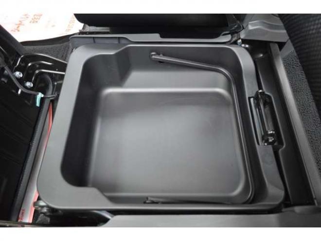 ハスラーG 4WD　ワンオーナー車ディスチャージヘッドライトSエネチャージ4WDセーフティサポート搭載アイドリングストップ横滑り防止装置CDシートヒーター 660