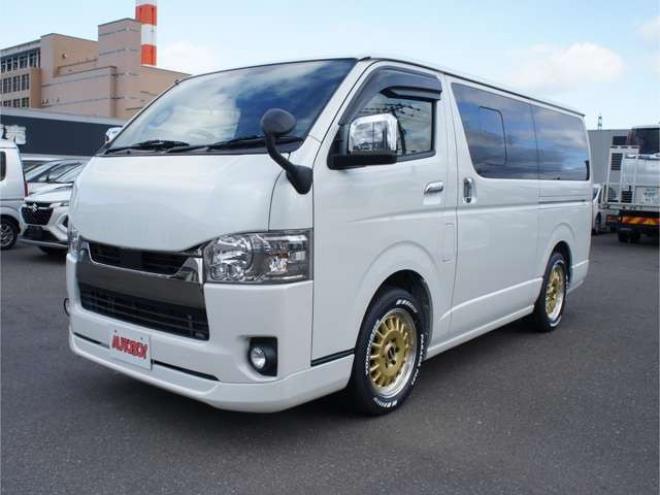 ハイエースバン2.8 スーパーGL ダークプライムII ロングボディ ディーゼルターボ 4WD　ESSEXバージョン　FスポイラーVer3&サイドライナー&リアライナー　CRSフラットベッドキット　ESSEX　ENCD17インチAW　ヨコハマPARADA17インチ　ESSEX3Dフロアマット 2800