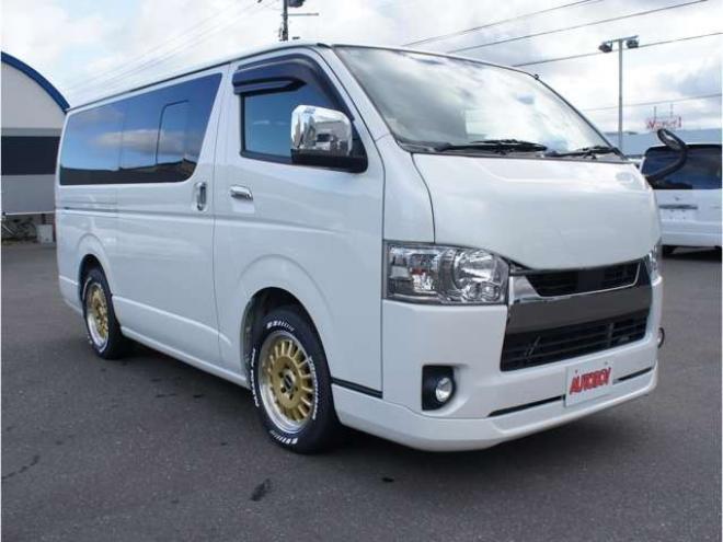 ハイエースバン2.8 スーパーGL ダークプライムII ロングボディ ディーゼルターボ 4WD　ESSEXバージョン　FスポイラーVer3&サイドライナー&リアライナー　CRSフラットベッドキット　ESSEX　ENCD17インチAW　ヨコハマPARADA17インチ　ESSEX3Dフロアマット 2800