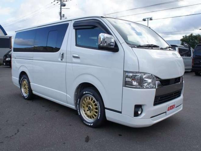 ハイエースバン2.8 スーパーGL ダークプライムII ロングボディ ディーゼルターボ 4WD　ESSEXバージョン　FスポイラーVer3&サイドライナー&リアライナー　CRSフラットベッドキット　ESSEX　ENCD17インチAW　ヨコハマPARADA17インチ　ESSEX3Dフロアマット 2800