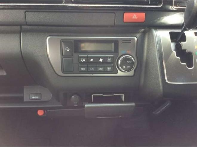 ハイエースバン2.7 スーパーGL ダークプライムII ワイド ミドルルーフ ロングボディ 4WD　寒冷地　リアヒーター&クーラー　Bカメラ　プッシュスタート　スマートキー　ウッドコンビステアリング&シフトノブ　全周囲カメラ　フルセグTV　純正SDナビ　ドライブレコーダー　電動格納ミラー　ETC 2700