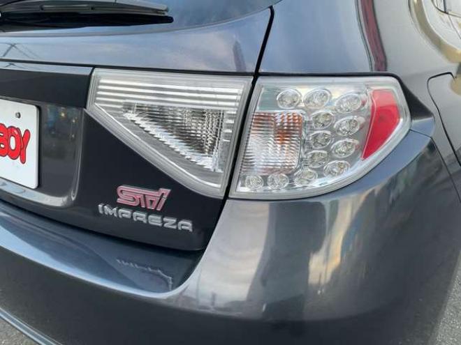 インプレッサハッチバックSTI 2.0 WRX 4WD　Defi3連メーター(ブースト計・油温計・油圧計)　ETC　運転席パワーシート　プッシュスタート 2000