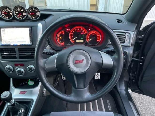 インプレッサハッチバックSTI 2.0 WRX 4WD　Defi3連メーター(ブースト計・油温計・油圧計)　ETC　運転席パワーシート　プッシュスタート 2000