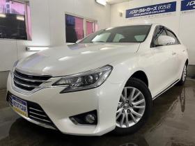 マークX　プレミアム　Ｆｏｕｒ　本州仕入　寒冷地仕様　禁煙車　ＷＡＫＯＳバリアスコーティング済　純正１６インチＡＷ　純正１６ＡＷ＋スタッドレスタイヤ付　純正ナビ（フルセグ地デジ　ＤＶＤ再生　Ｂｌｕｅｔｏｏｔｈ対応）＋バックカメラ　純正ハーフレザーシート　前後ドライブレコーダー　クルーズコントロール　ＰＵＳＨスタート　スマートキー　ミラーヒーター　両席パワーシート　タイミングチェーン車　ＨＩＤヘッドライト　横滑り防止装置　ＥＴＣ 4WD 2500 4Dr