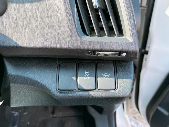 オデッセイ2.4Mエアロパッケージ 4WD　ローンが不安な方＜優遇ローン＞1年保証　純正ナビ　バックカメラ 
