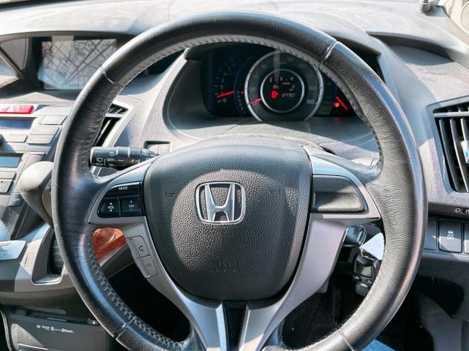オデッセイ2.4Mエアロパッケージ 4WD　ローンが不安な方＜優遇ローン＞1年保証　純正ナビ　バックカメラ 