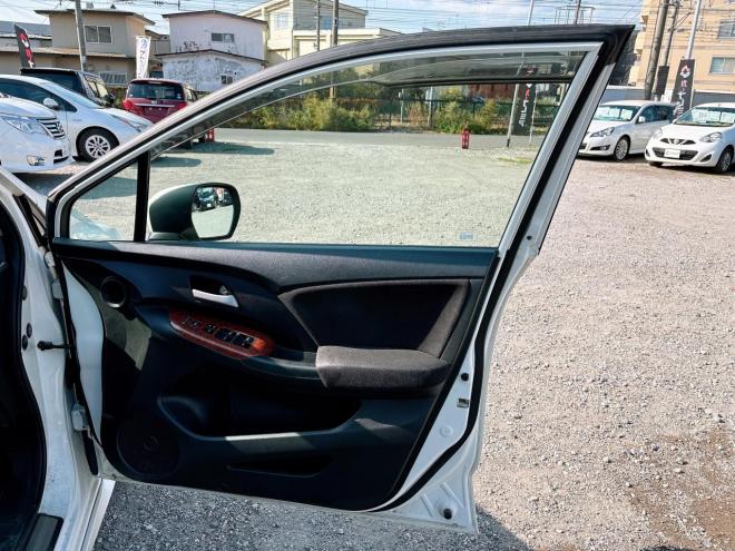 オデッセイ2.4Mエアロパッケージ 4WD　ローンが不安な方＜優遇ローン＞1年保証　純正ナビ　バックカメラ 