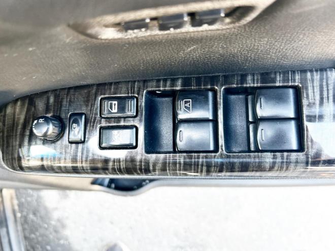 エルグランド2.5 250Hスター プレミアム アーバンC 4WD　ローンが不安な方＜優遇ローン＞ワンオーナー　両側パワースライドドア　メーカーナビ 4WD