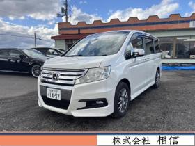 ステップワゴン　スパーダZ 4WD 2000 5Dr