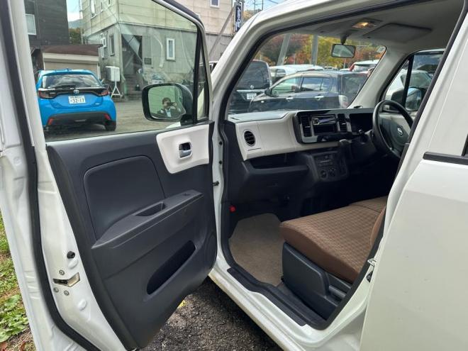 モコ 4WD 660 5Dr