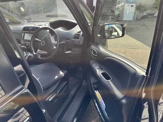 セレナハイウェイスター 4WD 2000 5Dr