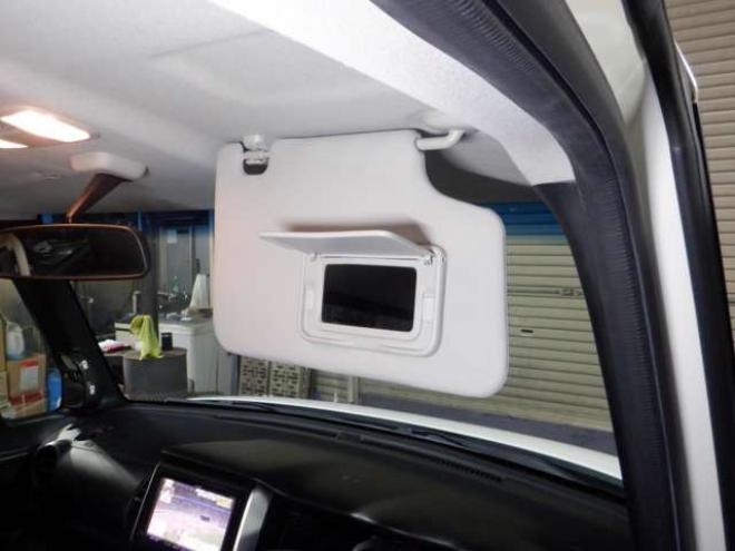 N-BOXG SSパッケージ 4WD　ナビ・TV・Bカメラ・B/T・両側電動・前席シートヒーター・アイドリングストップ・スマートキー・プッシュスタート・CTBA・ライトレベライザー・ミラーヒーター・ETC 660