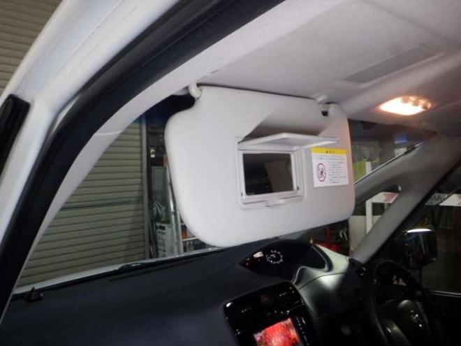 セレナ2.0 ハイウェイスター Vエアロモード+Safety アドバンストセーフティ パッケージ 4WD　本州仕入・後期型・ナビ・TV・アラウンドビューモニター・両側電動・リアヒーター・LEDヘッドライト・クルコン・インテリキー・プッシュスタート・アイドリングストップ・純正エンスタ・衝突軽減・ETC 2000