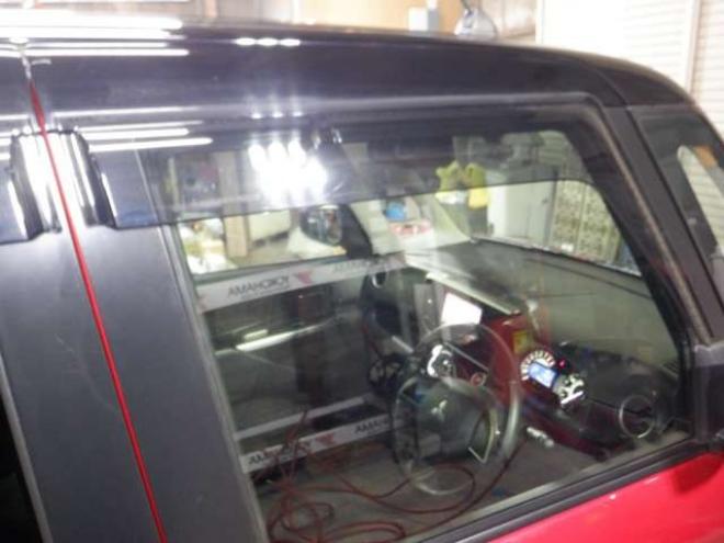 eKスペースカスタム G eアシスト 4WD　本州仕入・ナビ・TV・Bカメラ・パワスラ・スマートキー・プッシュスタート・HID・衝突軽減・アイドリングストップ・フォグランプ・リア席サーキュレーター・純正AW 660