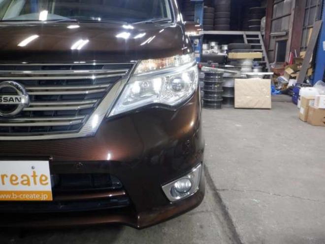 セレナ2.0 ハイウェイスター Vセレクション+SafetyII 4WD　本州仕入・後期型・ナビ・TV・B/T・アラウンドビューモニター・両側電動・リアヒーター・フリップダウンモニター・LEDヘッドライト・インテリキー・プッシュスタート・クルコン・アイドリングストップ・ 2000
