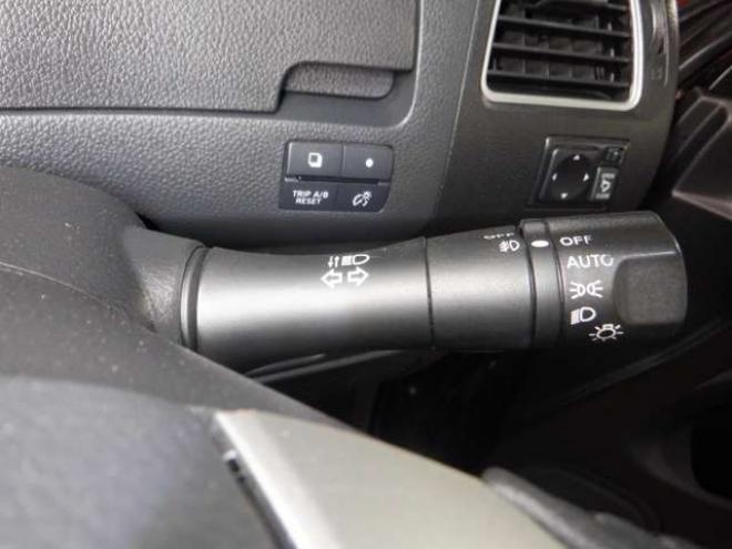セレナ2.0 ハイウェイスター Vセレクション+SafetyII 4WD　本州仕入・後期型・ナビ・TV・B/T・アラウンドビューモニター・両側電動・リアヒーター・フリップダウンモニター・LEDヘッドライト・インテリキー・プッシュスタート・クルコン・アイドリングストップ・ 2000