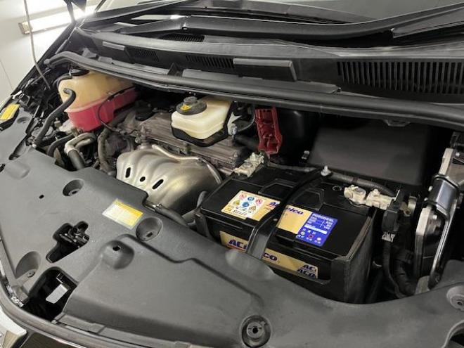 エスティマアエラス　プレミアムエディション　本州仕入　後期型　禁煙車　ＷＡＫＯＳバリアスコーティング済　純正１８インチＡＷ　社外１６ＡＷ＋スタッドレスタイヤ付　両側パワースライドドア　純正ハーフレザーシート　純正ナビ（フルセグ地デジ　ＤＶＤ再生　Ｂｌｕｅｔｏｏｔｈ）＋バックカメラ　前後ドライブレコーダー　ＰＵＳＨスタート　スマートキー　クルーズコントロール　タイミングチェーン車　ＨＩＤ ヘッドライト　ビルトインＥＴＣ 4WD 2400 5Dr