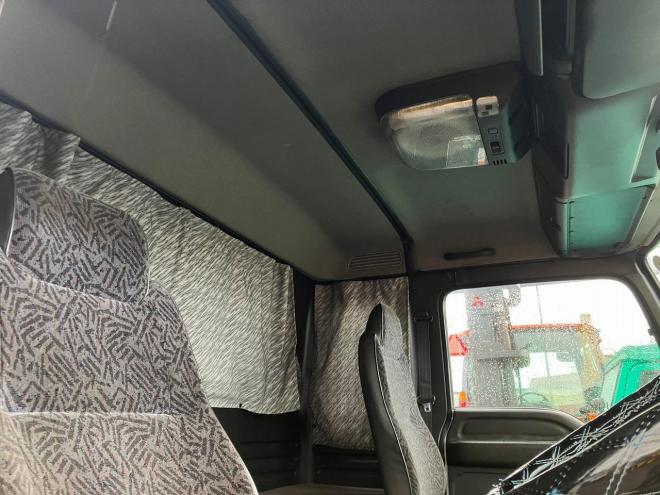 フォワード中古　ワイドファームダンプ5000mm　中型トラック