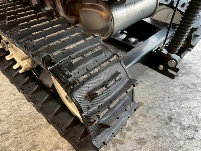 除雪機ホンダ　HSS1170i！ハイブリッド！美品！