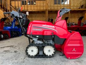 除雪機　ホンダ　HSS1170i！ハイブリッド！