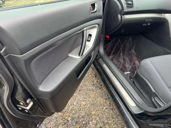 レガシィワゴン2.0 i Bスポーツ 4WD　ワンオーナー　12カ月点検済　下廻り防錆塗装済 2000