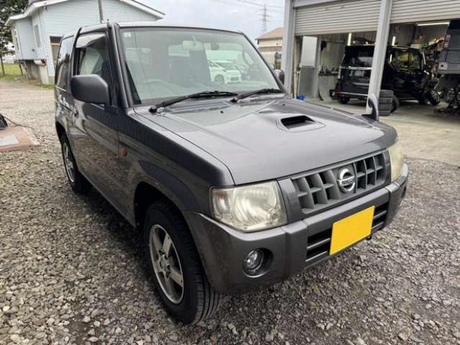 キックスRX 4WD　夏冬タイヤ　12か月点検済　下廻り防錆塗装済　Bluetooth 660