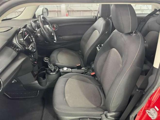 ミニクーパー 3ドア 純正ナビ Bluetooth Bカメラ 正規輸入車 2WD 1500