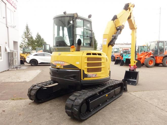 バックホーヤンマー　B6-6A　バケット容量0.2m3