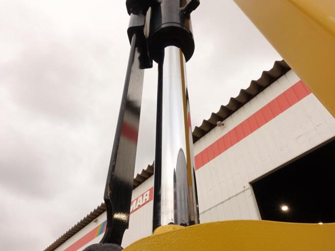 バックホーヤンマー　B6-6A　バケット容量0.2m3