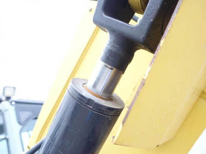 バックホーヤンマー　B6-6A　バケット容量0.2m3