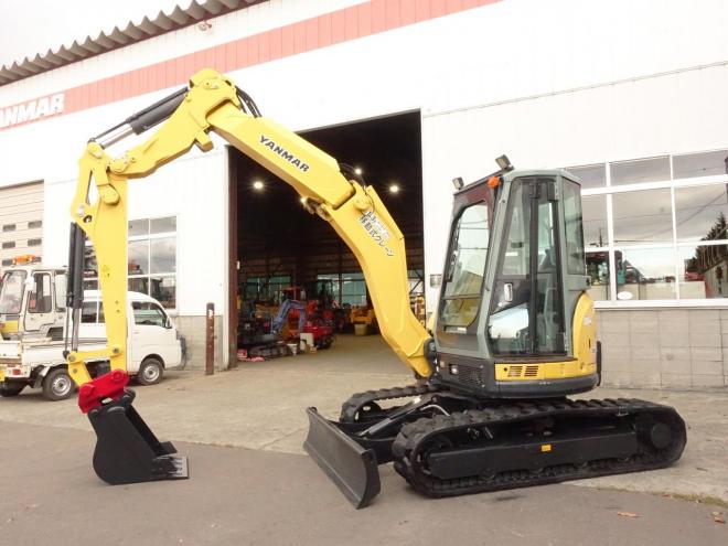 バックホーヤンマー　B6-6A　バケット容量0.2m3