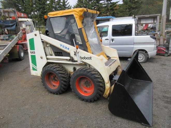 スキッドステアローダTCM643 4WD
