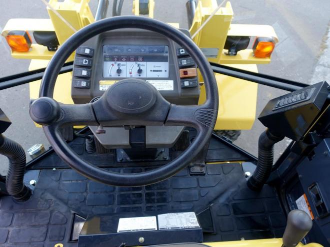 ホイールローダヤンマー V3-6  バケット容量0.4m3