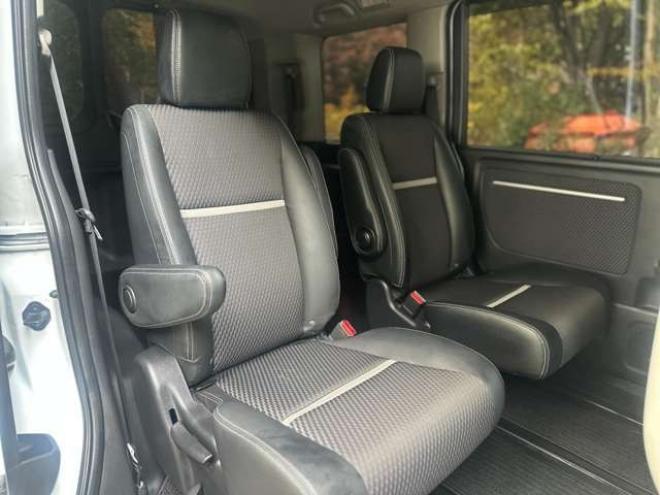 ステップワゴン1.5 スパーダ クールスピリット 4WD ホンダセンシング 純正アルミ パワステ パワーウィンドウ 記録簿 ABS 両側パワースライドドア クルーズコントロール LEDヘッドライト トリプルゾーンフルオートエアコン コンビシート 1500