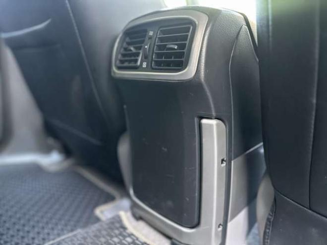 ハイラックスサーフ2.7 SSR-X アメリカンバージョン 4WD コンビハンドル 社外ナビ バックカメラ ETC 社外スターター 社外ヘッドライト シートカバー パワーウィンドウ パワステ 純正アルミ ABS キーレス 社外テール 社外グリル 2700