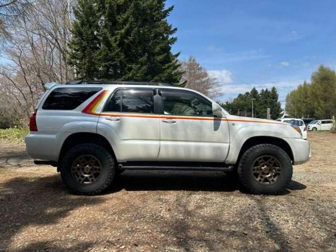 ハイラックスサーフ2.7 SSR-X リミテッド 4WD リフトアップ/社外ナビ/PS/PW/AW/Bカメラ 2700