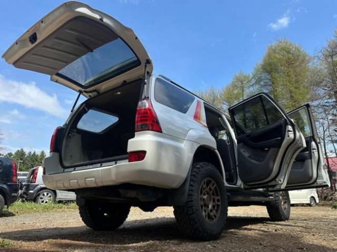 ハイラックスサーフ2.7 SSR-X リミテッド 4WD リフトアップ/社外ナビ/PS/PW/AW/Bカメラ 2700