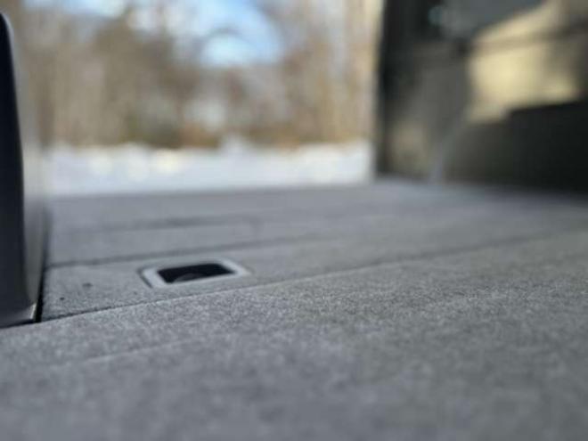 ハイラックスサーフ2.7 SSR-X リミテッド 4WD リフトアップ/社外ナビ/PS/PW/AW/Bカメラ 2700