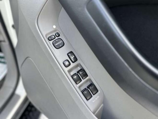 ハイラックスサーフ2.7 SSR-X リミテッド 4WD リフトアップ/社外ナビ/PS/PW/AW/Bカメラ 2700