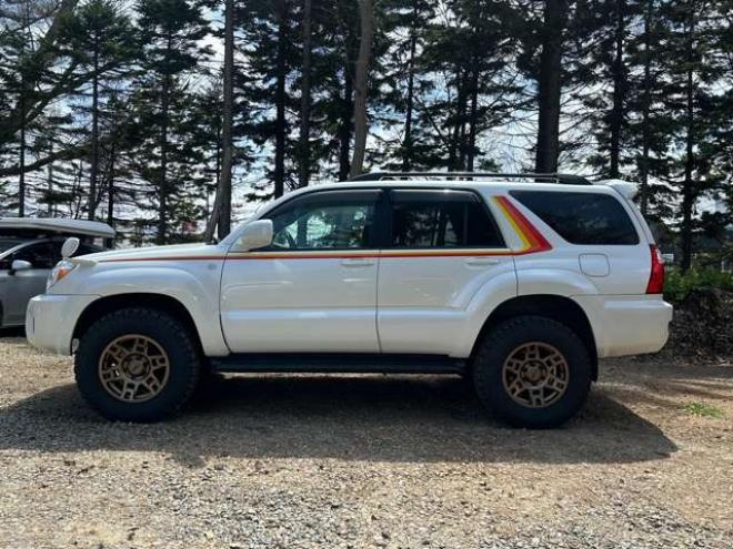 ハイラックスサーフ2.7 SSR-X リミテッド 4WD リフトアップ/社外ナビ/PS/PW/AW/Bカメラ 2700