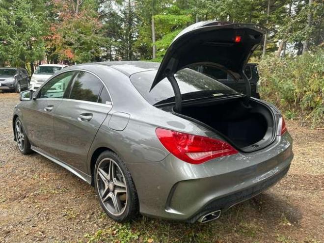 ベンツCLAクラス CLA250 4マチック 4WD　パワステ　パワーウィンドウ　純正ナビ　純正アルミ　ABS　キーレス　ETC　クルーズコントロール　横滑防止装置　シートヒーター　電動シート　バックカメラ　盗難防止装置 正規輸入車 2000