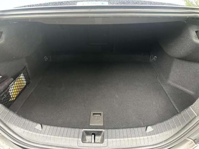 ベンツCLAクラス CLA250 4マチック 4WD　パワステ　パワーウィンドウ　純正ナビ　純正アルミ　ABS　キーレス　ETC　クルーズコントロール　横滑防止装置　シートヒーター　電動シート　バックカメラ　盗難防止装置 正規輸入車 2000