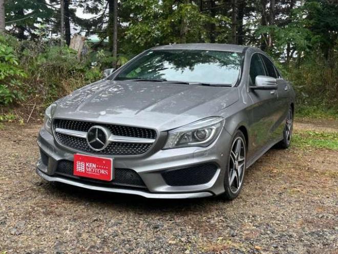ベンツCLAクラス CLA250 4マチック 4WD　パワステ　パワーウィンドウ　純正ナビ　純正アルミ　ABS　キーレス　ETC　クルーズコントロール　横滑防止装置　シートヒーター　電動シート　バックカメラ　盗難防止装置 正規輸入車 2000