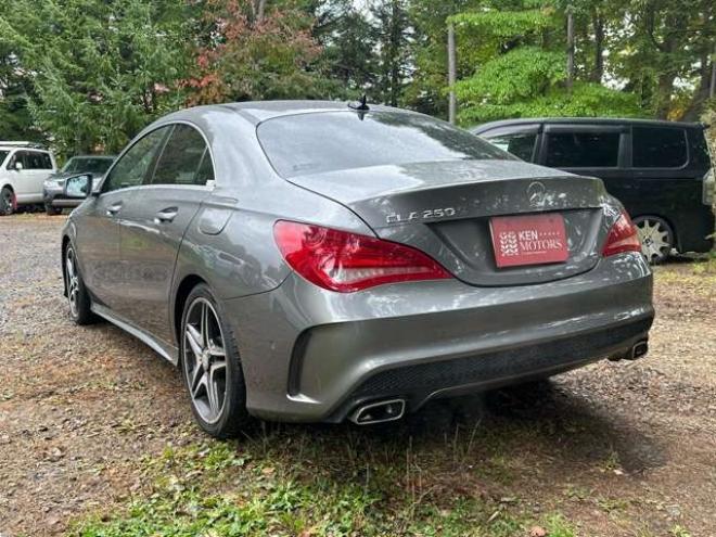 ベンツCLAクラス CLA250 4マチック 4WD　パワステ　パワーウィンドウ　純正ナビ　純正アルミ　ABS　キーレス　ETC　クルーズコントロール　横滑防止装置　シートヒーター　電動シート　バックカメラ　盗難防止装置 正規輸入車 2000